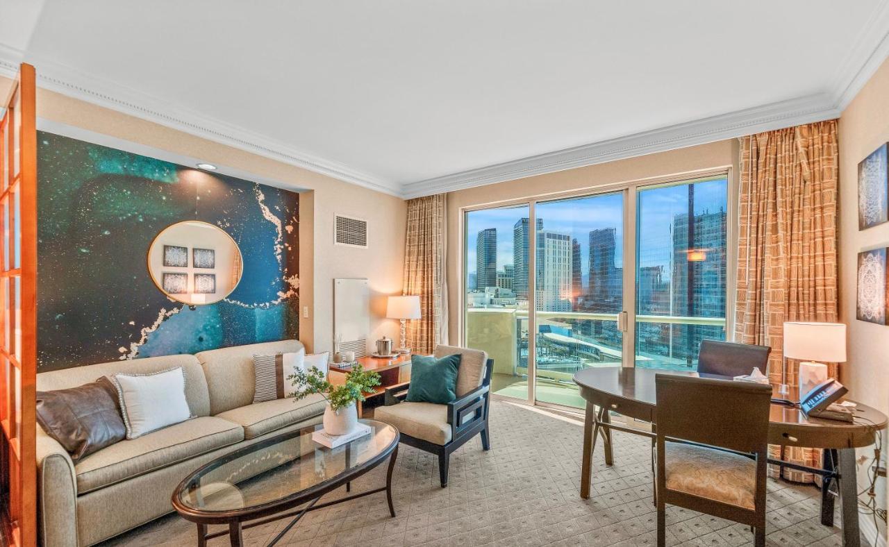 Balcony Full Strip View Suite Mgm Signature Free Valet Лас-Вегас Екстер'єр фото