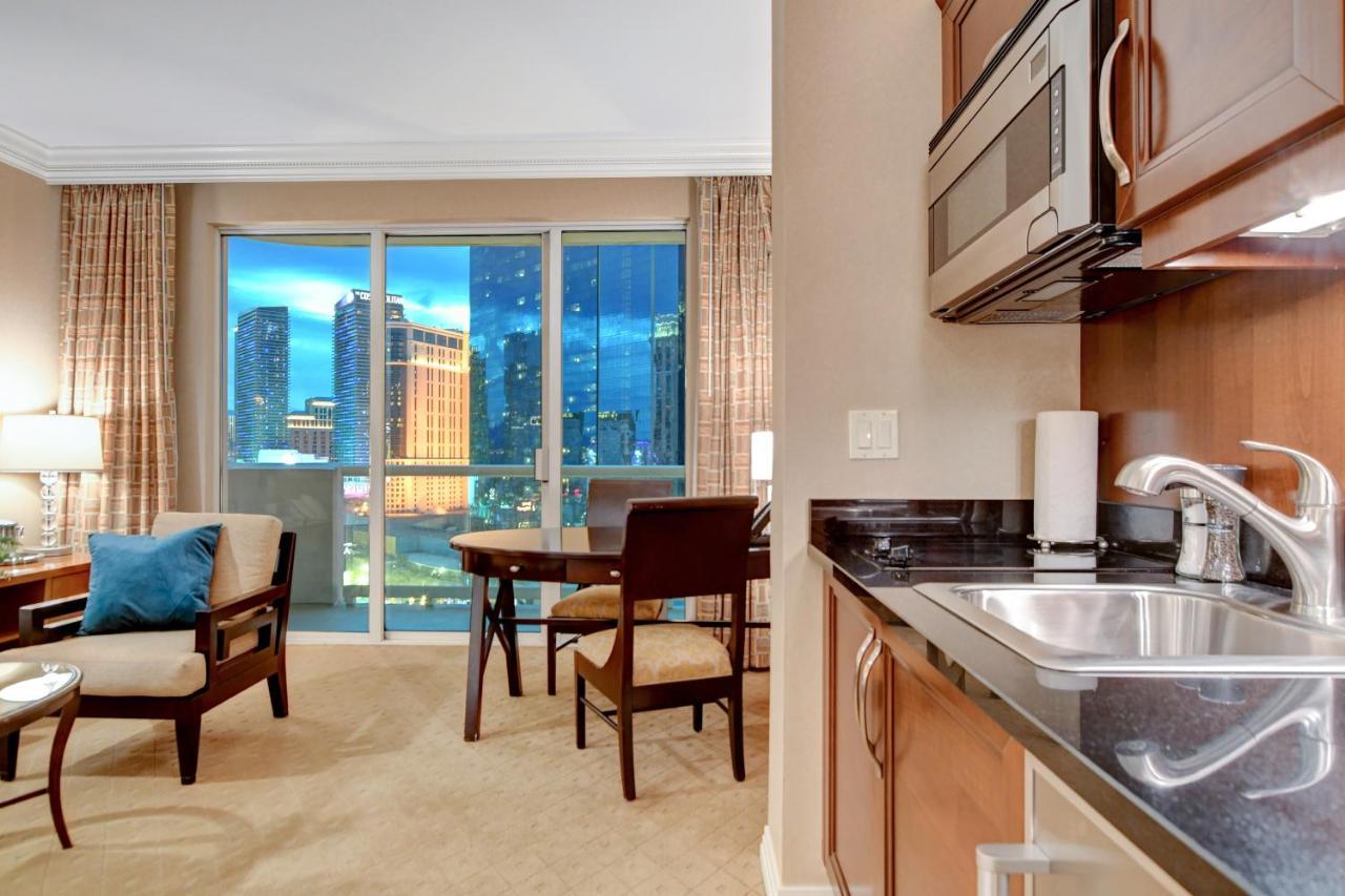 Balcony Full Strip View Suite Mgm Signature Free Valet Лас-Вегас Екстер'єр фото